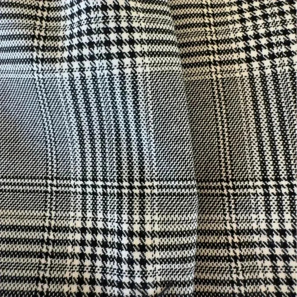 H&M black and white WOMEN'S HIGH-WAISTED plaid pencil checked SKIRT size 4 - Picture 9 of 10